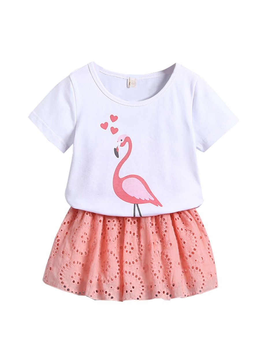 flamingo outfit girl