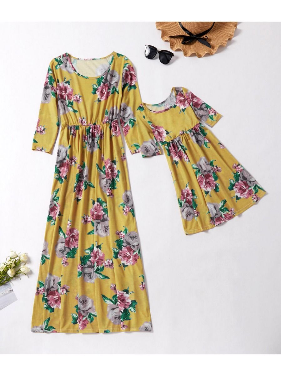 Wholesale Mom and Me Fall Flower Dress 19090562 - kiski