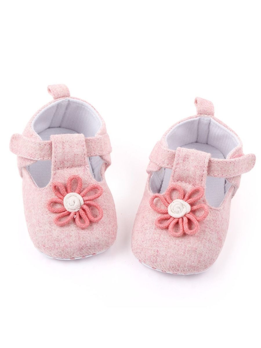 simple baby shoes